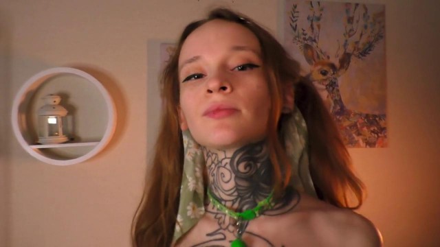 Худая шлюшка прбует ахегао во время траха #1