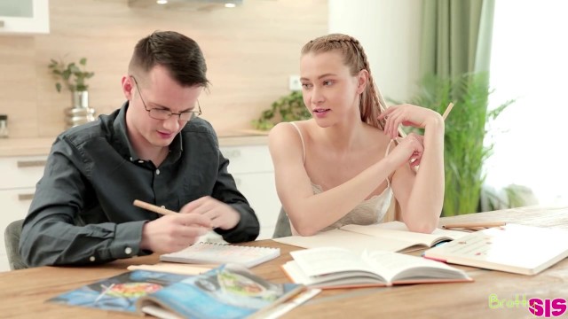 Почему русские студентки так любят репетиторов? #1